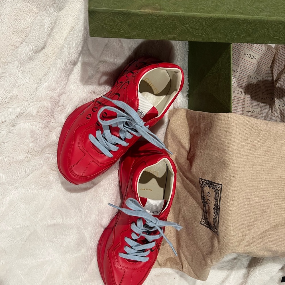Rhyton Gucci shoes size 35.5 (5 US), gently used
